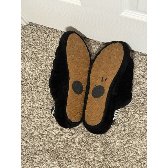 UGG Women's Fluff Yeah Slide Slippers, Black,(12 US) (UK 10) (EU 43) (JAPAN 29). - Picture 2 of 12